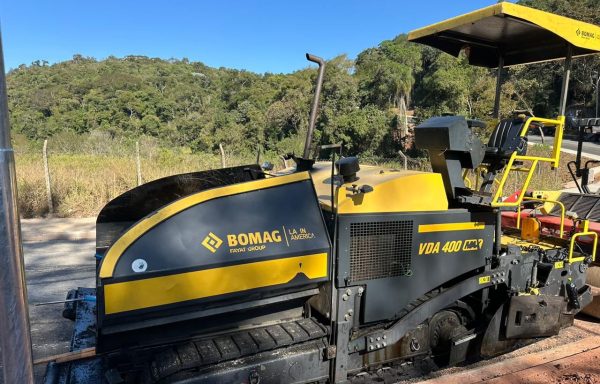 VIBRO ACABADORA BOMAG   VDA 400 ANO 2023